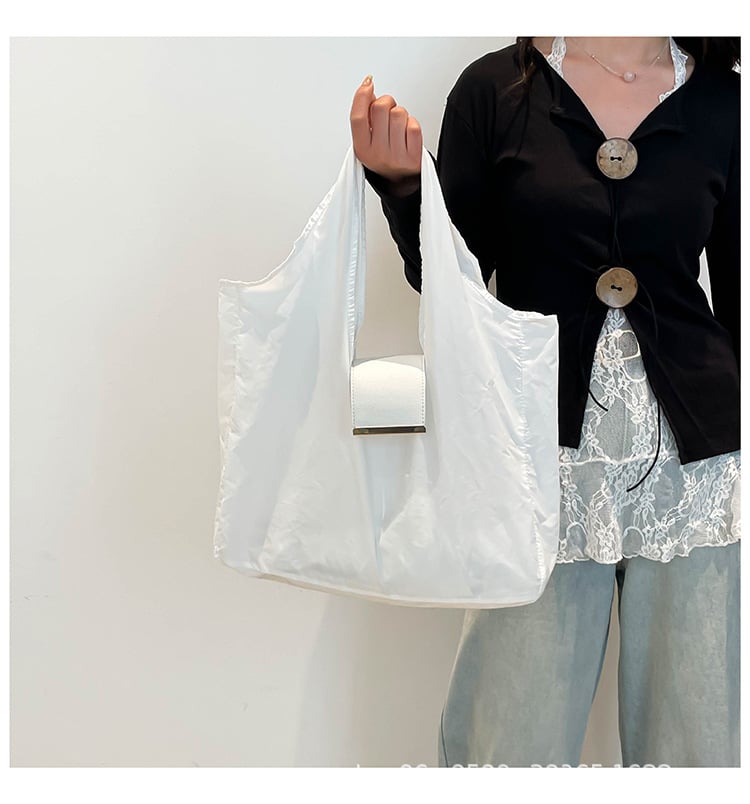 👜✨Foldable Shopping Bag Keychain Eco-Friendly Reusable Tote Bag